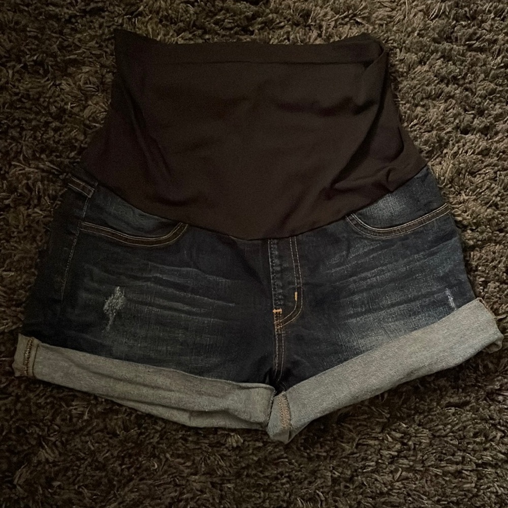 Cuffed Maternity Shorts